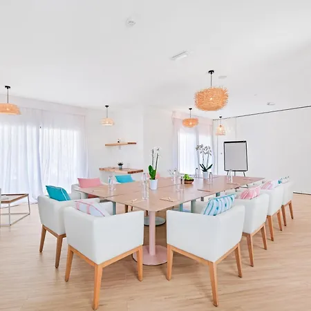 Chiquita - Adults Only - Over 12 Hotel